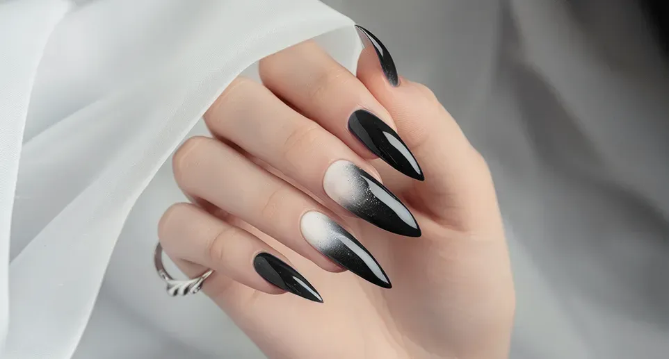 AURA BODHI NAIL SALON