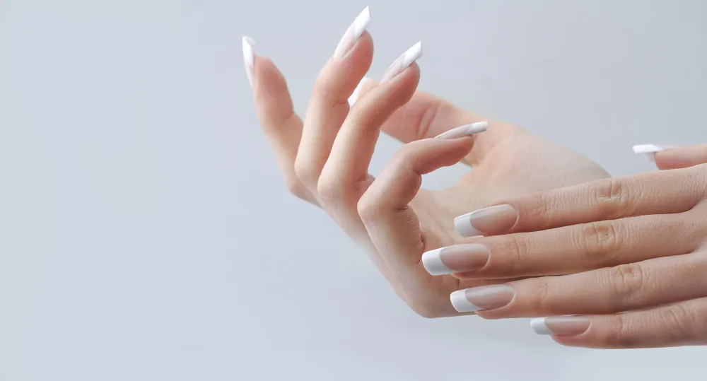 M NAIL LOUNGE nail photo