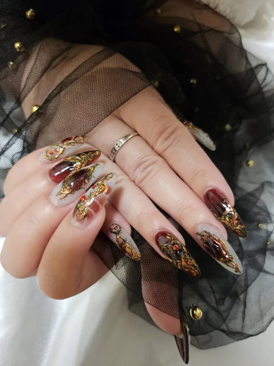 M NAIL LOUNGE nail photo