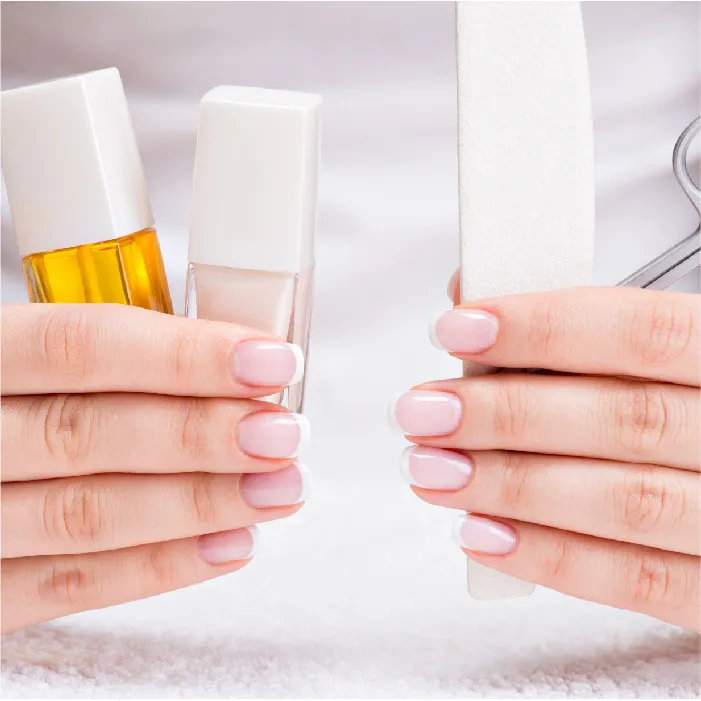 Short Oval Nails at 1989 NAIL BAR · Costa Mesa, CA